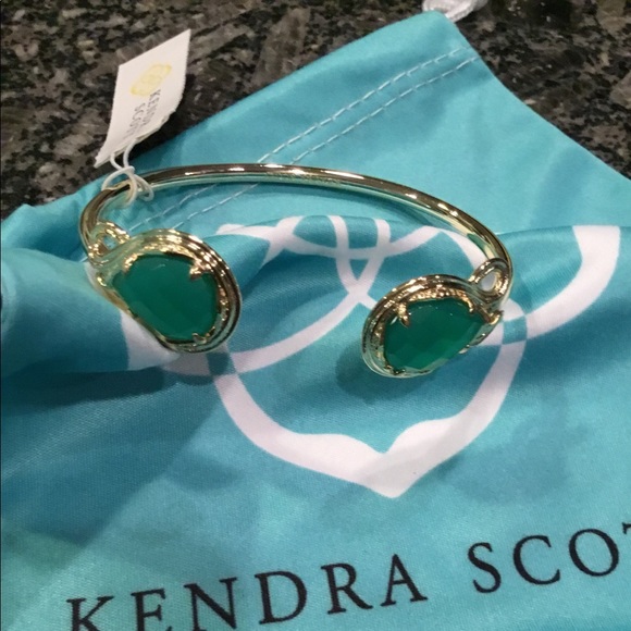 Kendra Scott Jewelry - Kendra Scott Green Andy Bracelet
